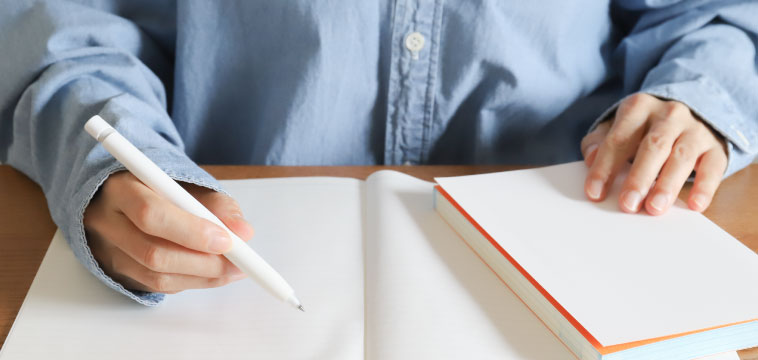 勉強中イメージ