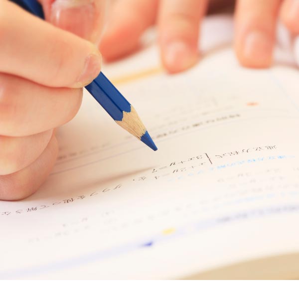 写真:勉強中の手元